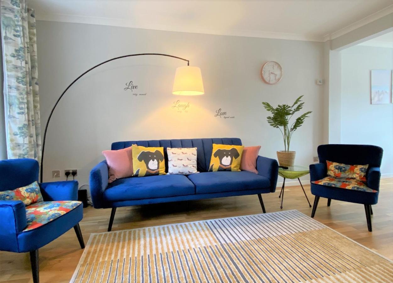 شقة Redhill Town Centre 3 Bed House Near Gatwick Airport, Easy Commute To London المظهر الخارجي الصورة